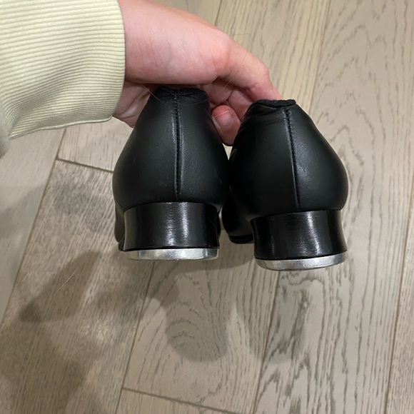 Bloch Tap Shoes - Picture 2 of 4